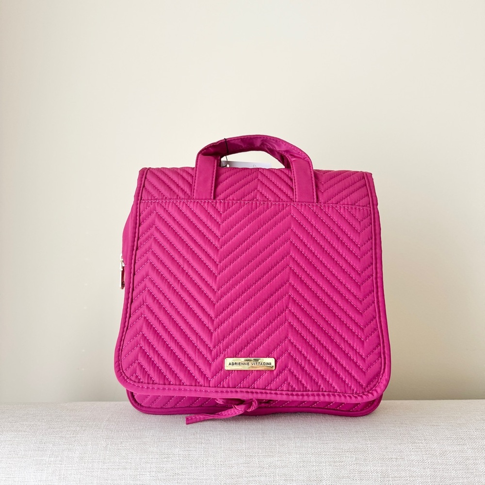Adrienne Vittadini Kensington Quilt Hanging cosmic Organizer – Fuchsia Pink –NWT